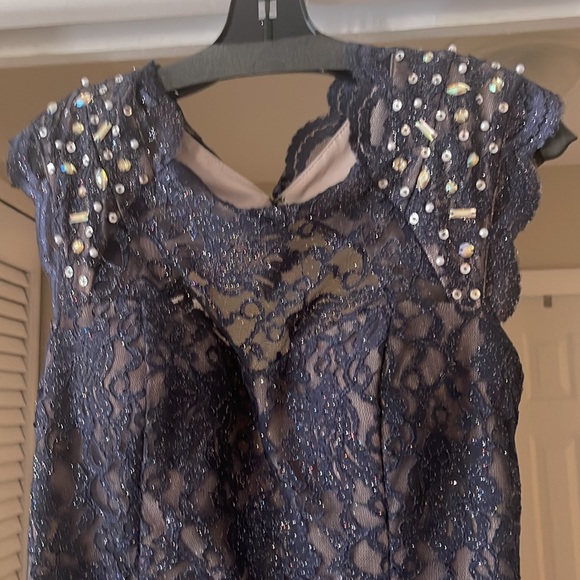 Beautiful sparkly long dress with long slit - Picture 2 of 3